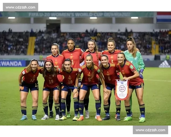 英格兰女足与西班牙女足激战，谁能在世界杯赛场上笑到最后